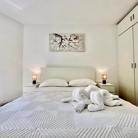 Torres De Yomely - Y4g * 美洲海滩